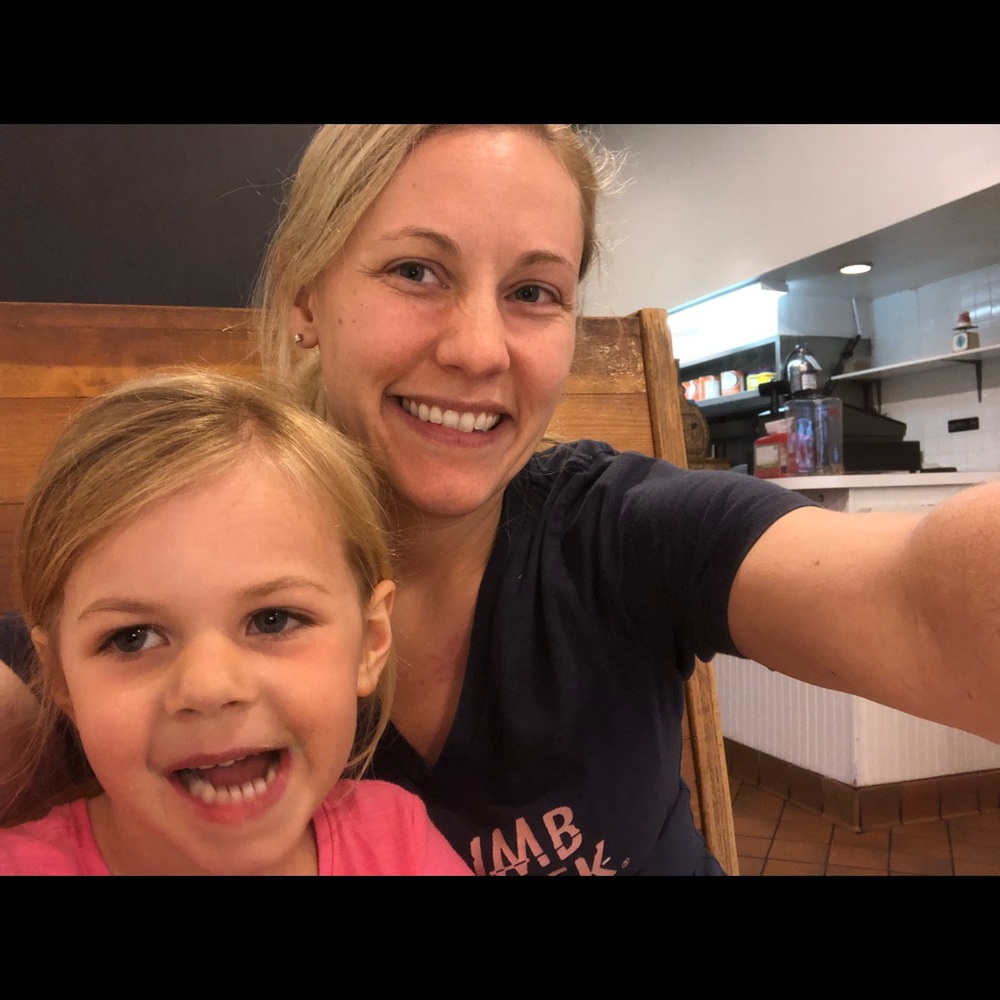 Meet your Posher, Juli